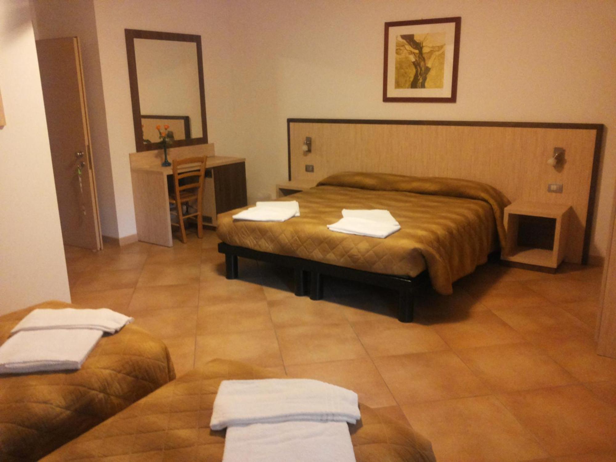 Agritur Arcosole B&B Camping Ruang foto